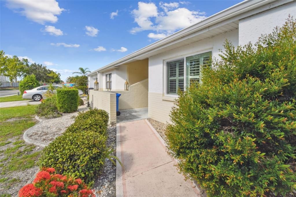 На продажу: $284,900 (2 спален, 2 ванн, 1598 Квадратных фут)