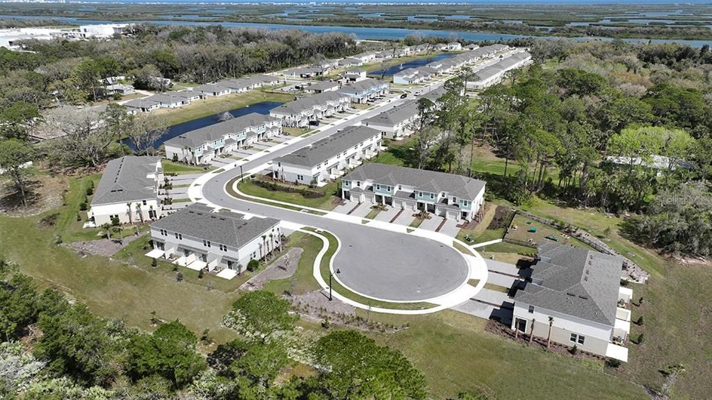 Activo con contrato: $235,000 (3 camas, 2 baños, 1373 Pies cuadrados)