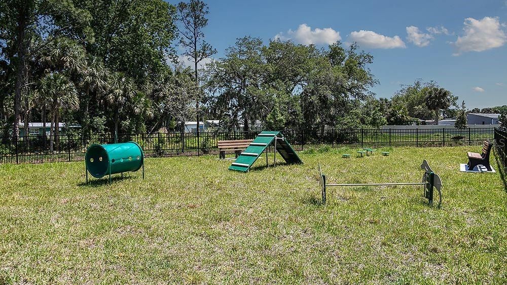 Activo con contrato: $235,000 (3 camas, 2 baños, 1373 Pies cuadrados)