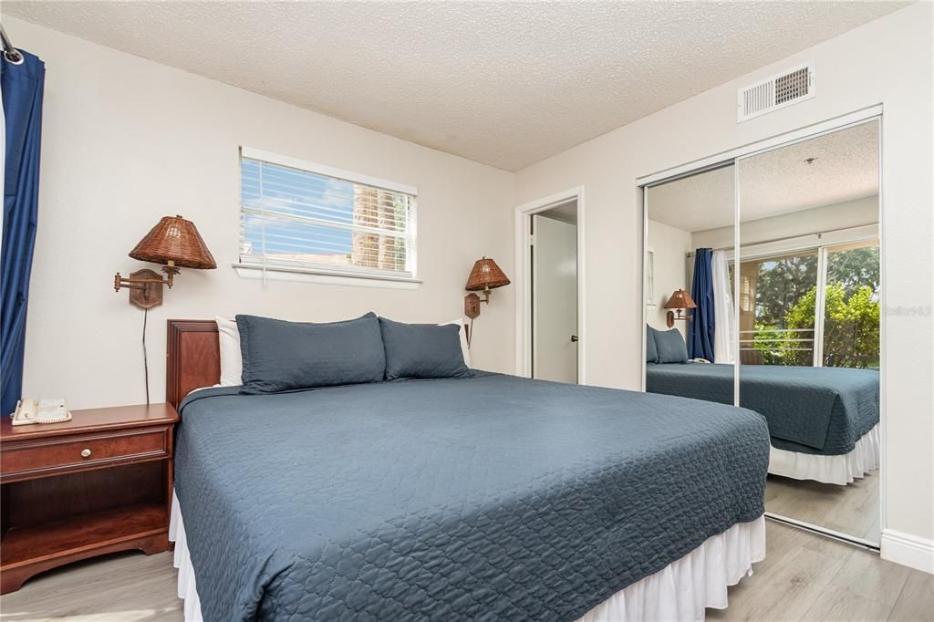 待售: $120,000 (2 贝兹, 2 浴室, 759 平方英尺)