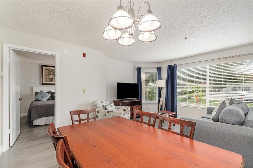 待售: $120,000 (2 贝兹, 2 浴室, 759 平方英尺)