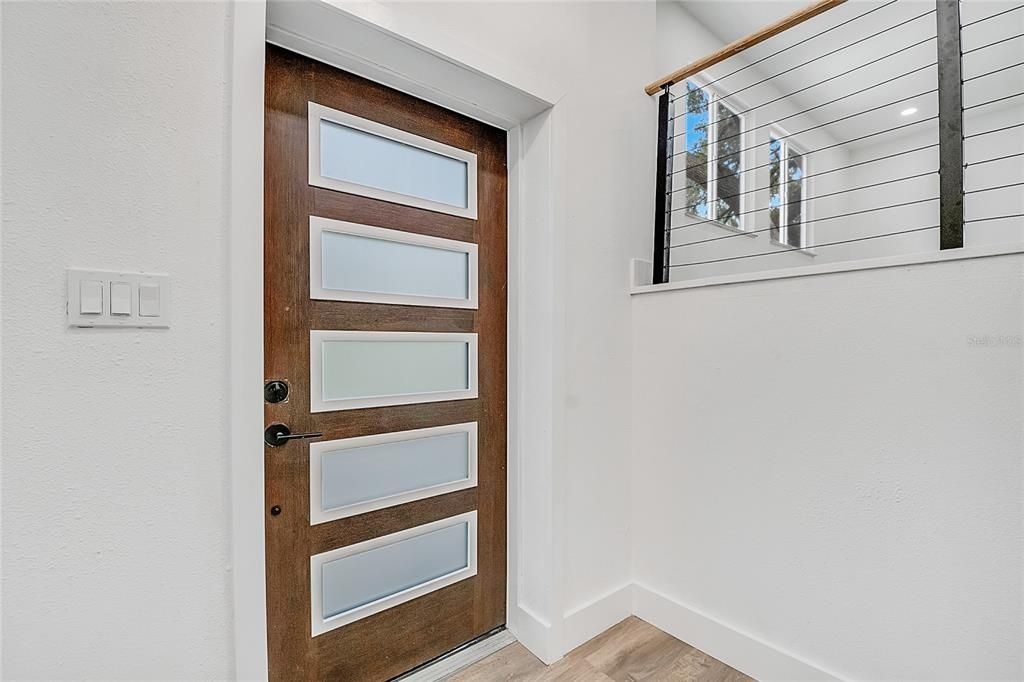 Под контрактом: $555,000 (5 спален, 3 ванн, 2441 Квадратных фут)