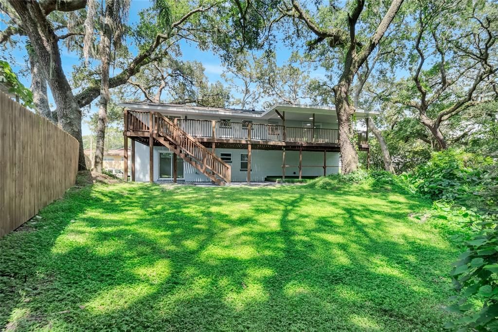 Под контрактом: $555,000 (5 спален, 3 ванн, 2441 Квадратных фут)