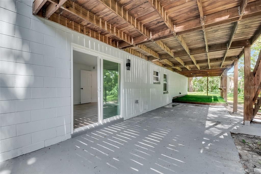 Под контрактом: $555,000 (5 спален, 3 ванн, 2441 Квадратных фут)