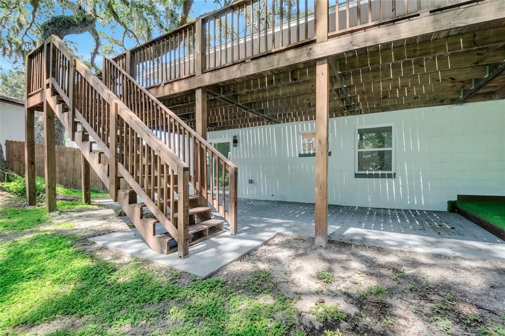 Под контрактом: $555,000 (5 спален, 3 ванн, 2441 Квадратных фут)