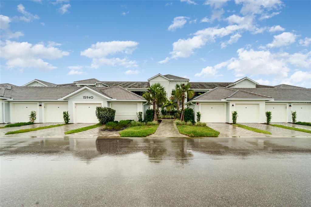 待售: $297,500 (2 贝兹, 2 浴室, 1355 平方英尺)