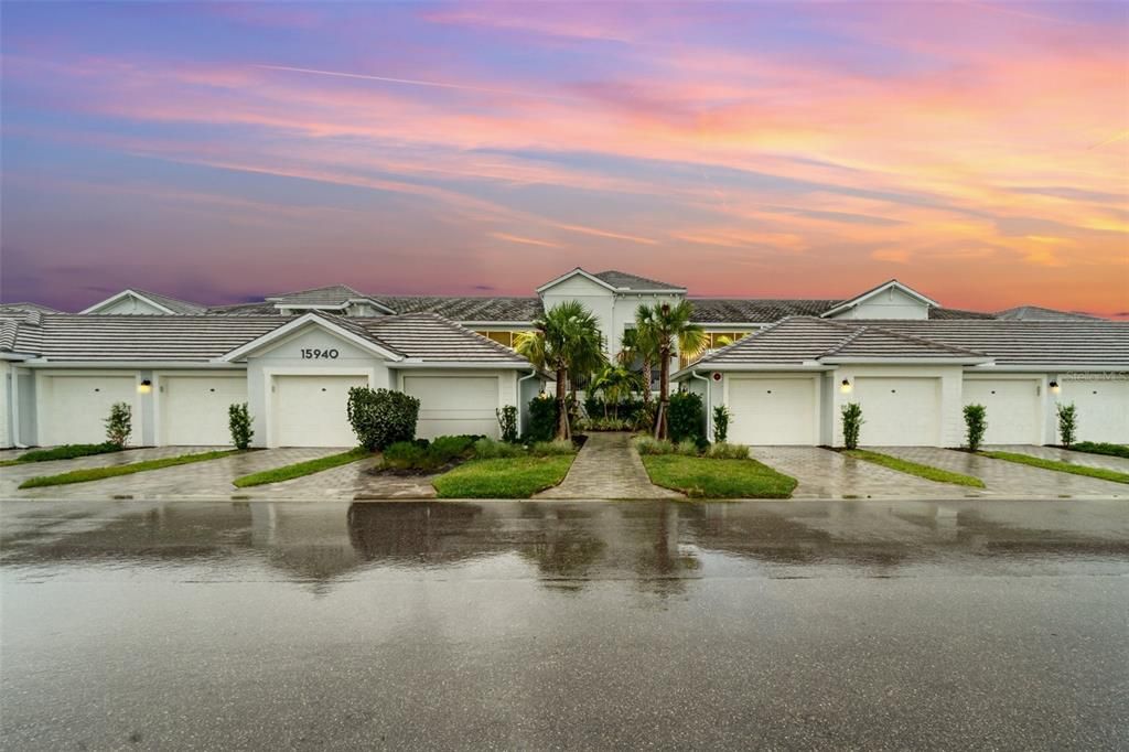 待售: $297,500 (2 贝兹, 2 浴室, 1355 平方英尺)