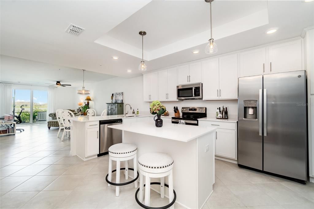 待售: $297,500 (2 贝兹, 2 浴室, 1355 平方英尺)