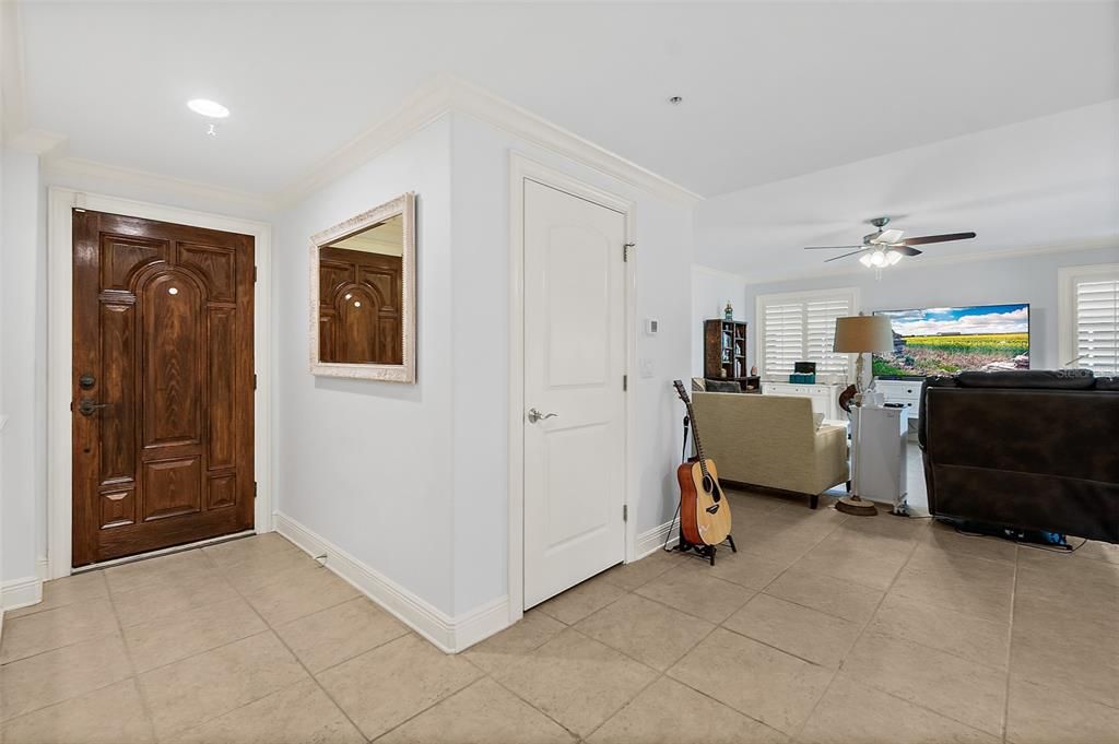 For Sale: $499,900 (2 beds, 2 baths, 2297 Square Feet)