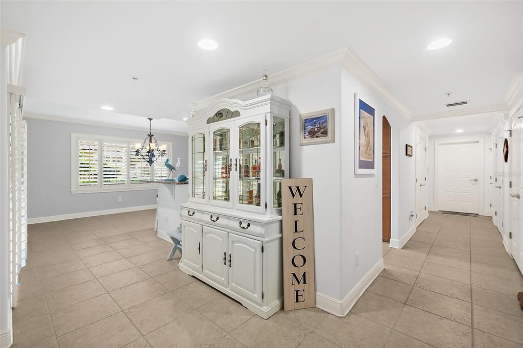 For Sale: $499,900 (2 beds, 2 baths, 2297 Square Feet)