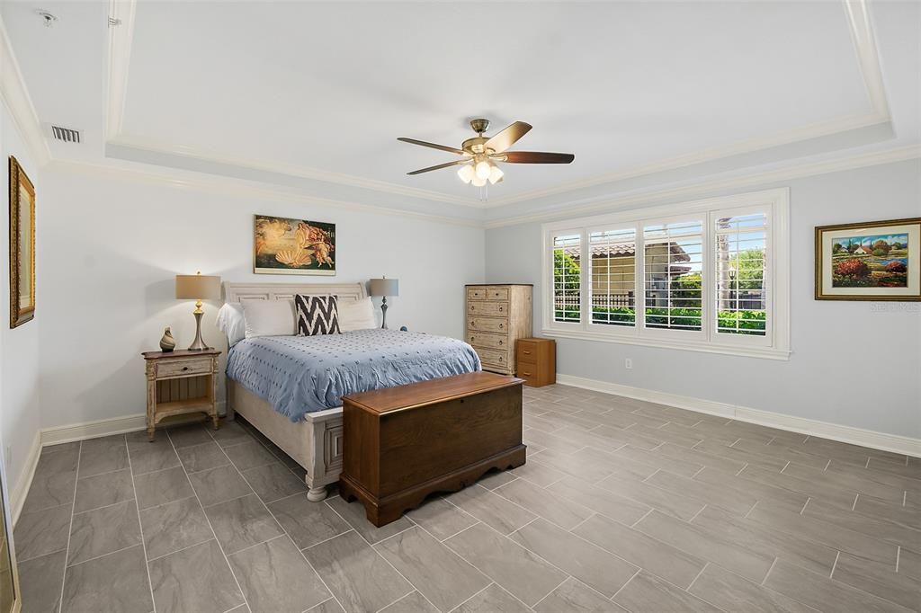 For Sale: $499,900 (2 beds, 2 baths, 2297 Square Feet)