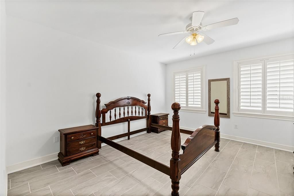 For Sale: $499,900 (2 beds, 2 baths, 2297 Square Feet)