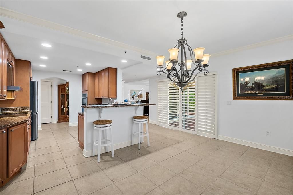 For Sale: $499,900 (2 beds, 2 baths, 2297 Square Feet)