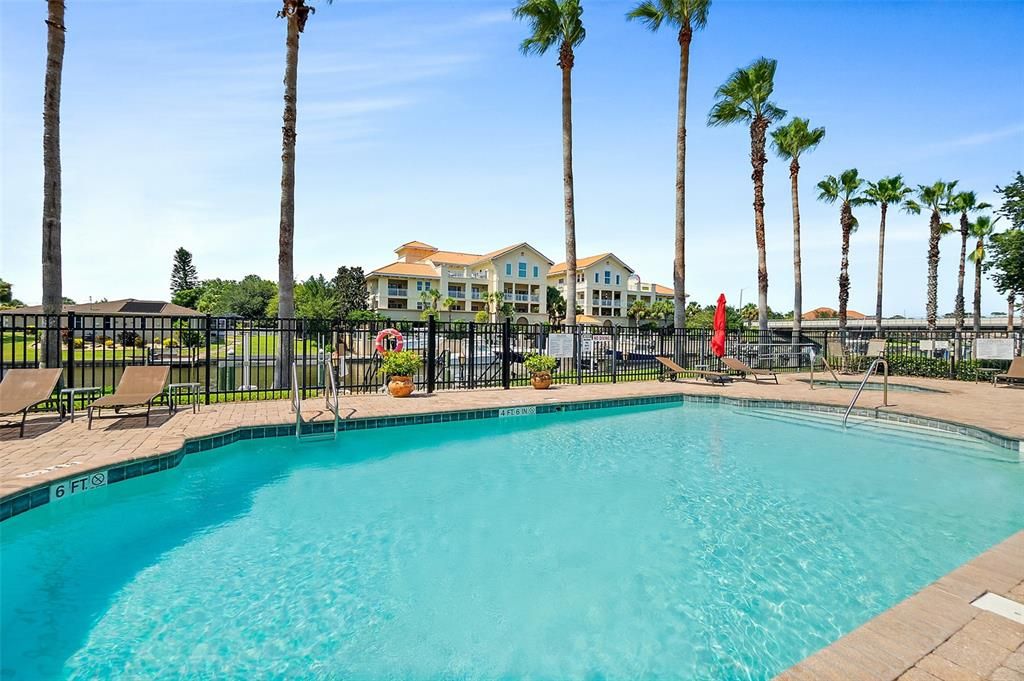 For Sale: $499,900 (2 beds, 2 baths, 2297 Square Feet)
