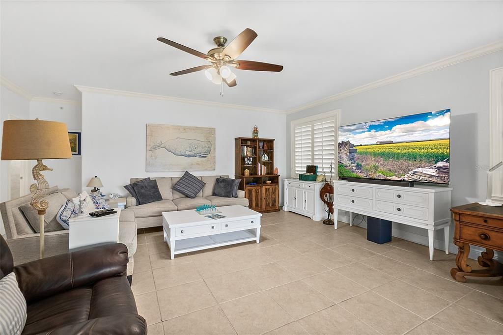For Sale: $499,900 (2 beds, 2 baths, 2297 Square Feet)