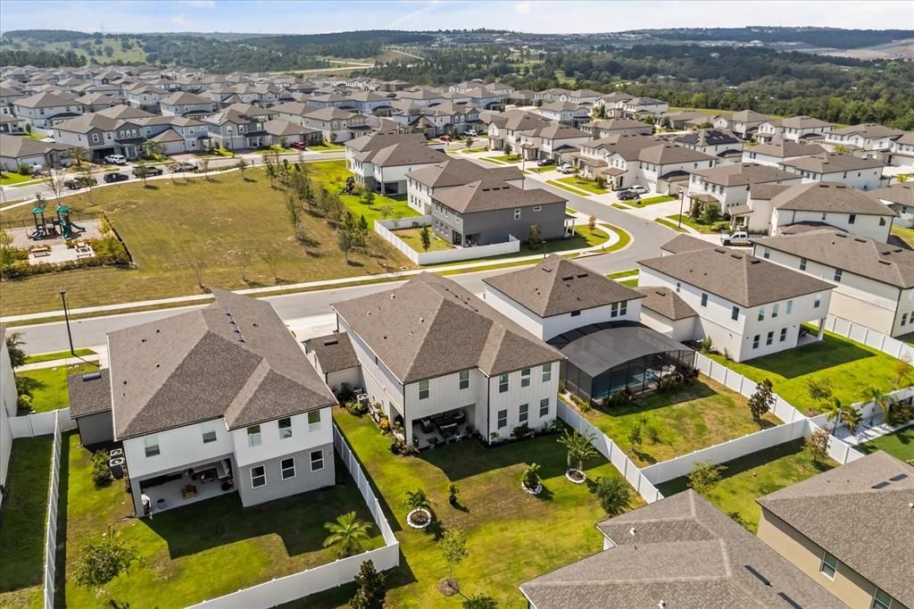 На продажу: $785,000 (5 спален, 4 ванн, 3919 Квадратных фут)