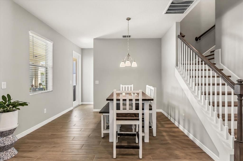 На продажу: $785,000 (5 спален, 4 ванн, 3919 Квадратных фут)