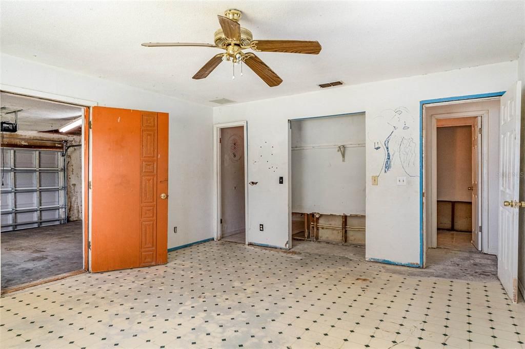 待售: $214,950 (3 贝兹, 3 浴室, 2916 平方英尺)