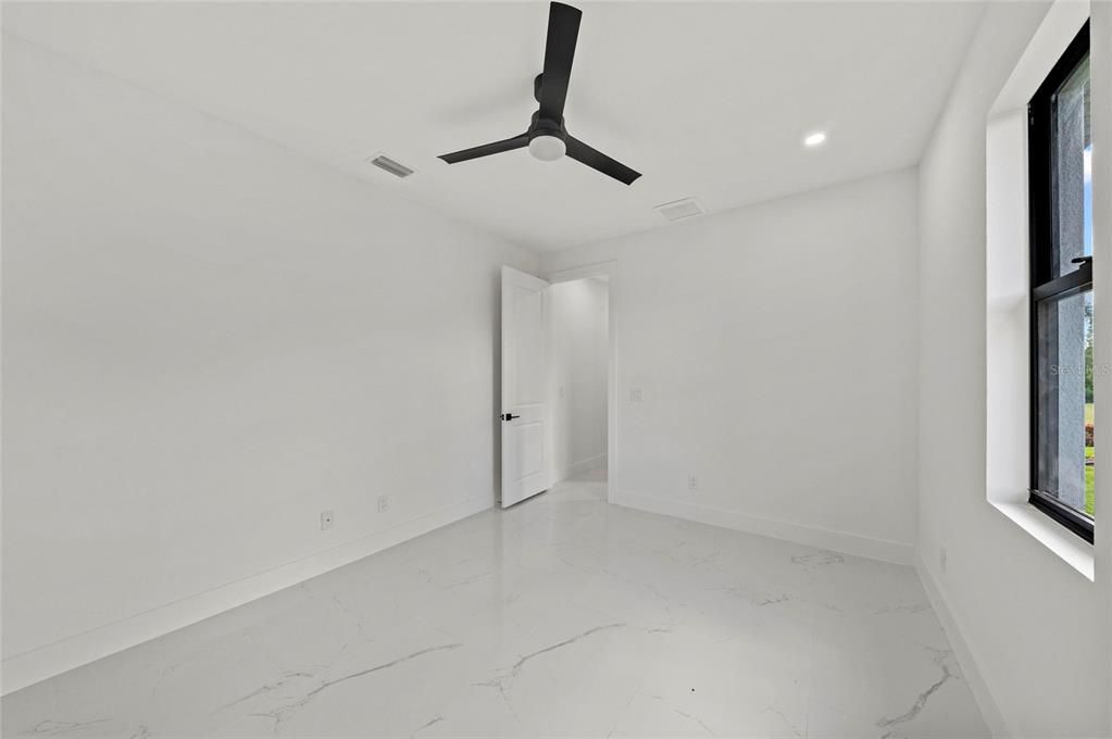 For Sale: $799,000 (3 beds, 2 baths, 2606 Square Feet)