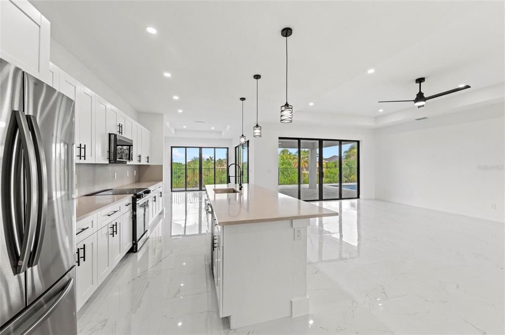 For Sale: $799,000 (3 beds, 2 baths, 2606 Square Feet)