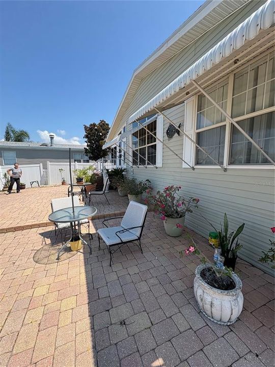 Active With Contract: $275,000 (3 beds, 2 baths, 1786 Square Feet)