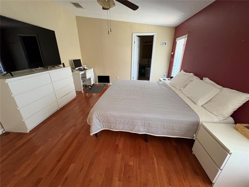 Active With Contract: $275,000 (3 beds, 2 baths, 1786 Square Feet)