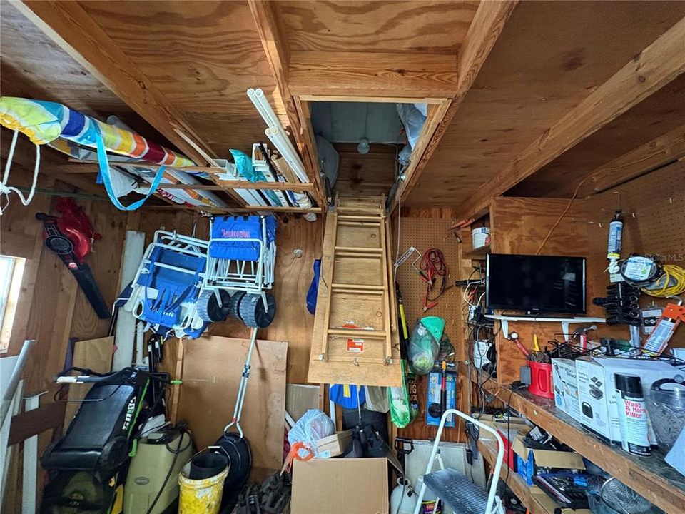 Active With Contract: $275,000 (3 beds, 2 baths, 1786 Square Feet)