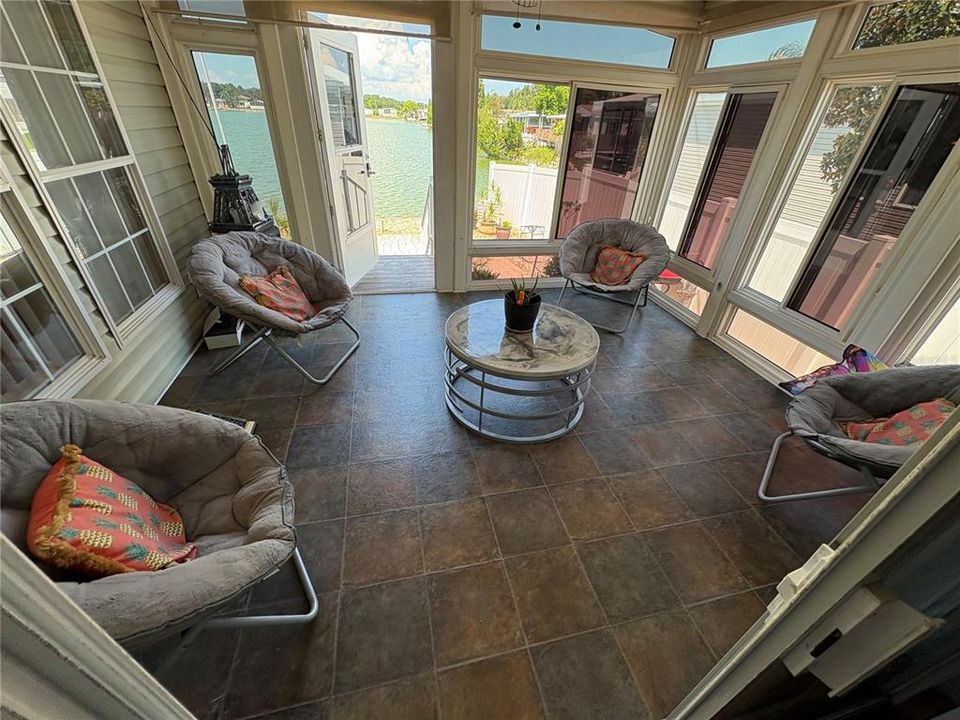 Active With Contract: $275,000 (3 beds, 2 baths, 1786 Square Feet)