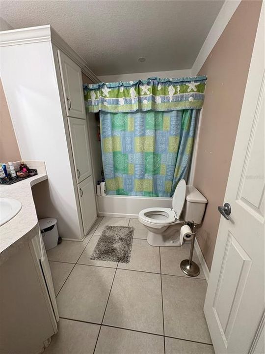 Active With Contract: $275,000 (3 beds, 2 baths, 1786 Square Feet)