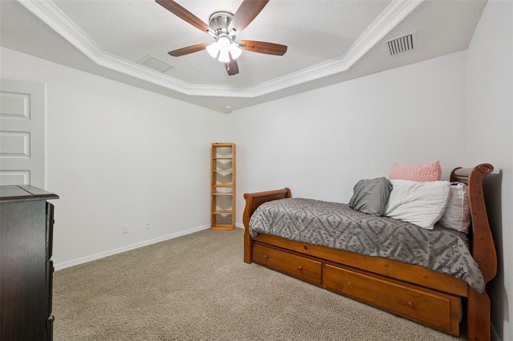 На продажу: $749,000 (5 спален, 3 ванн, 3764 Квадратных фут)