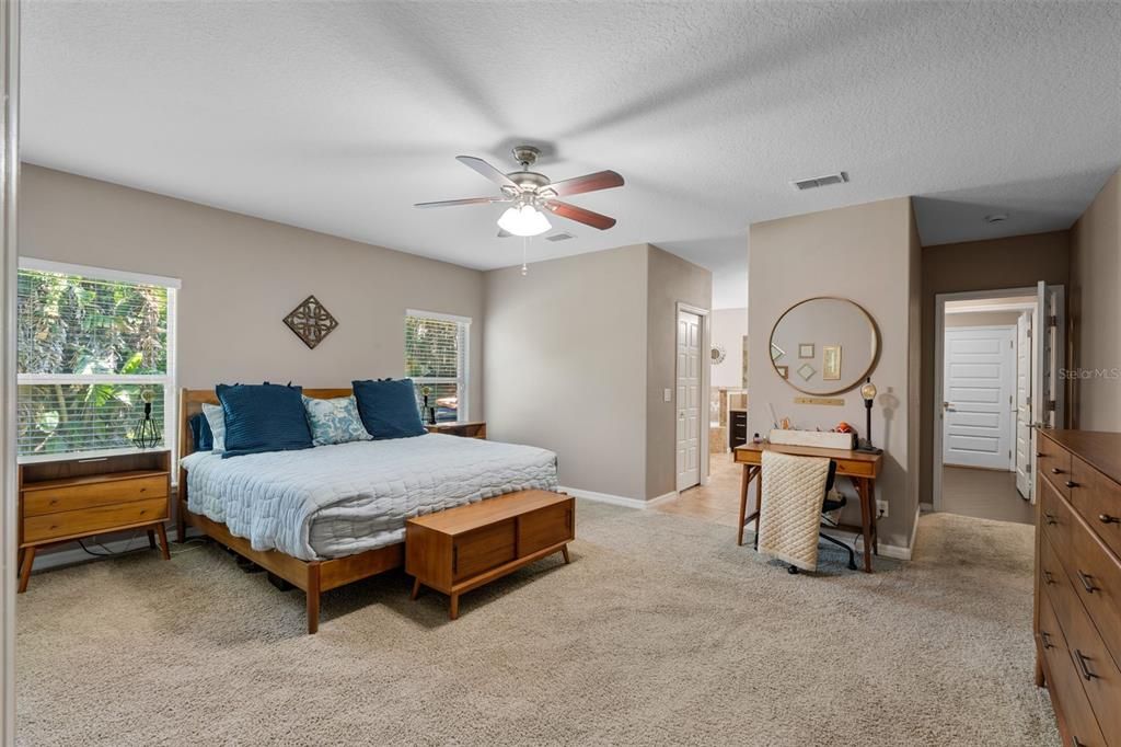 На продажу: $749,000 (5 спален, 3 ванн, 3764 Квадратных фут)