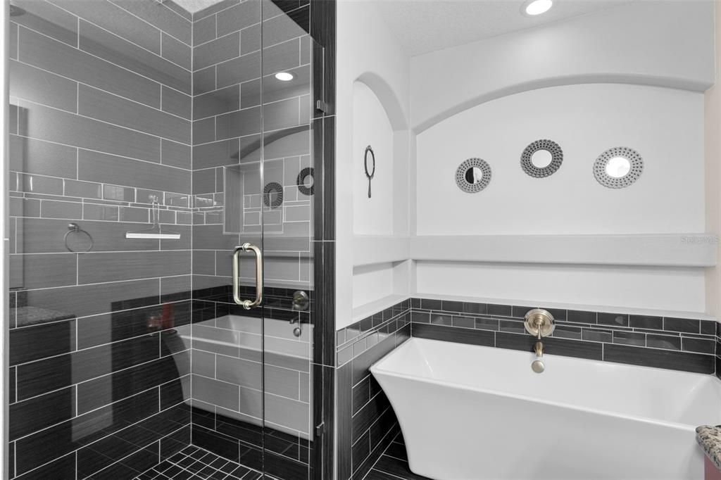 На продажу: $749,000 (5 спален, 3 ванн, 3764 Квадратных фут)