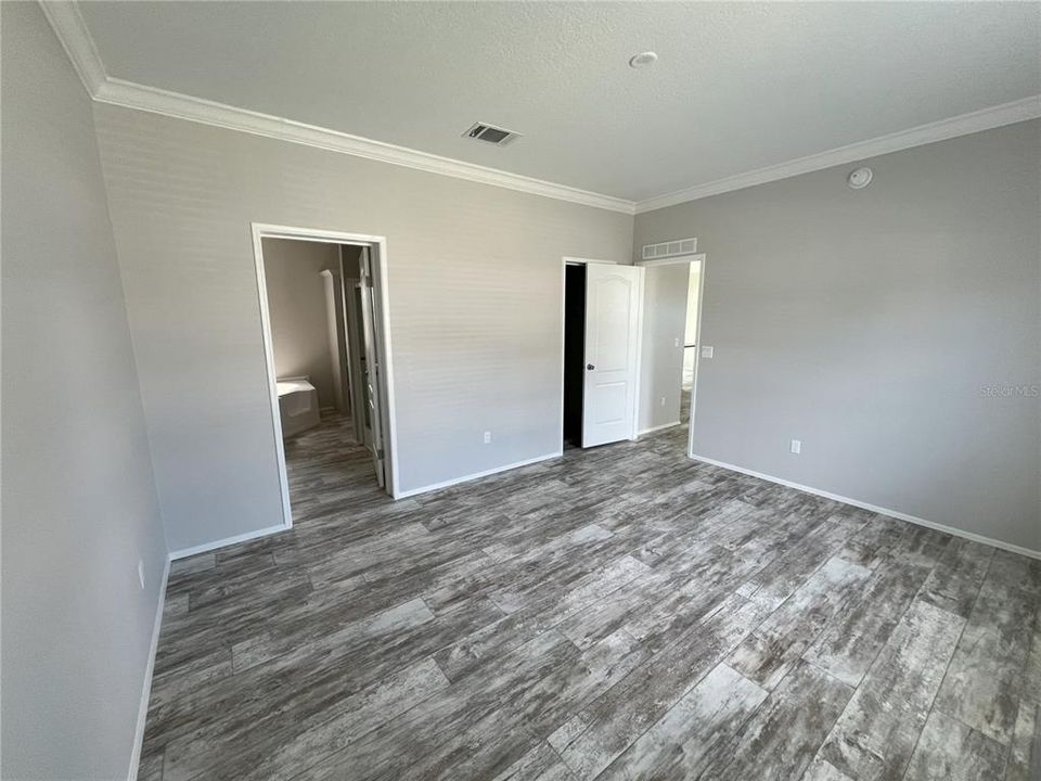 На продажу: $289,900 (3 спален, 2 ванн, 1493 Квадратных фут)