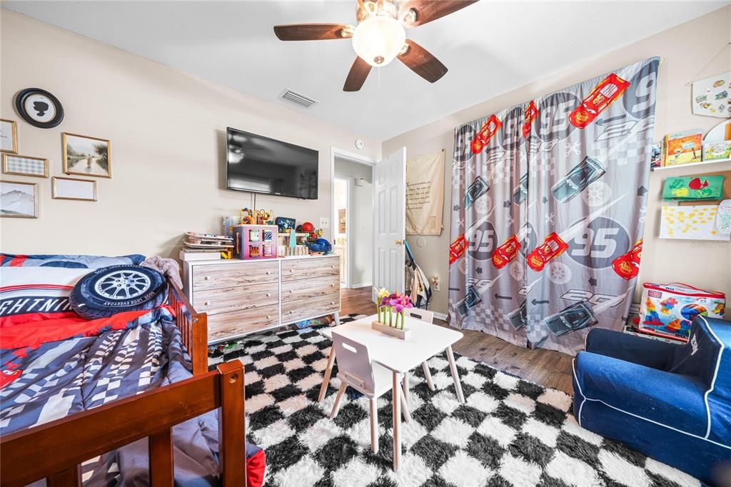 For Sale: $229,999 (3 beds, 2 baths, 1158 Square Feet)