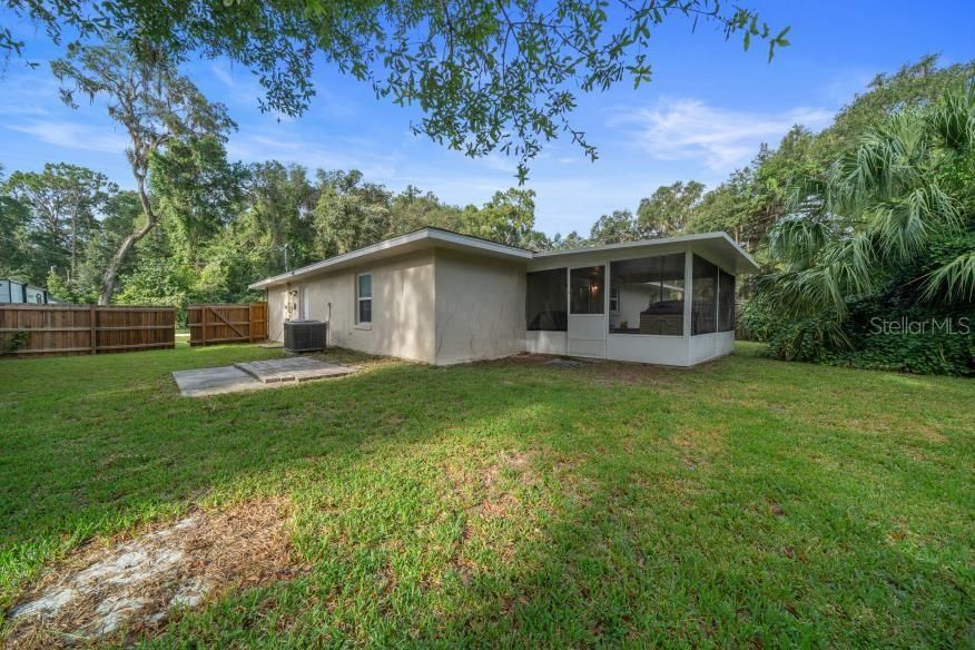 For Sale: $229,999 (3 beds, 2 baths, 1158 Square Feet)