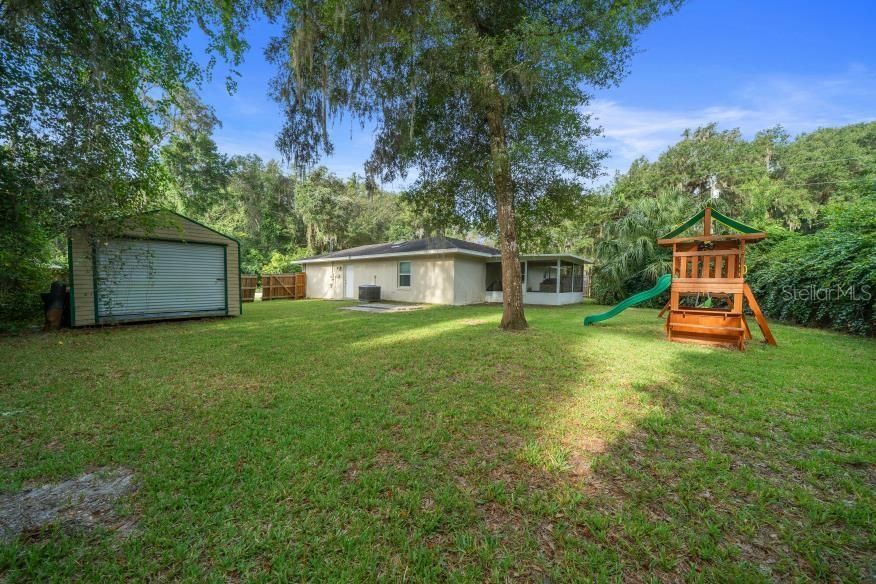 For Sale: $229,999 (3 beds, 2 baths, 1158 Square Feet)