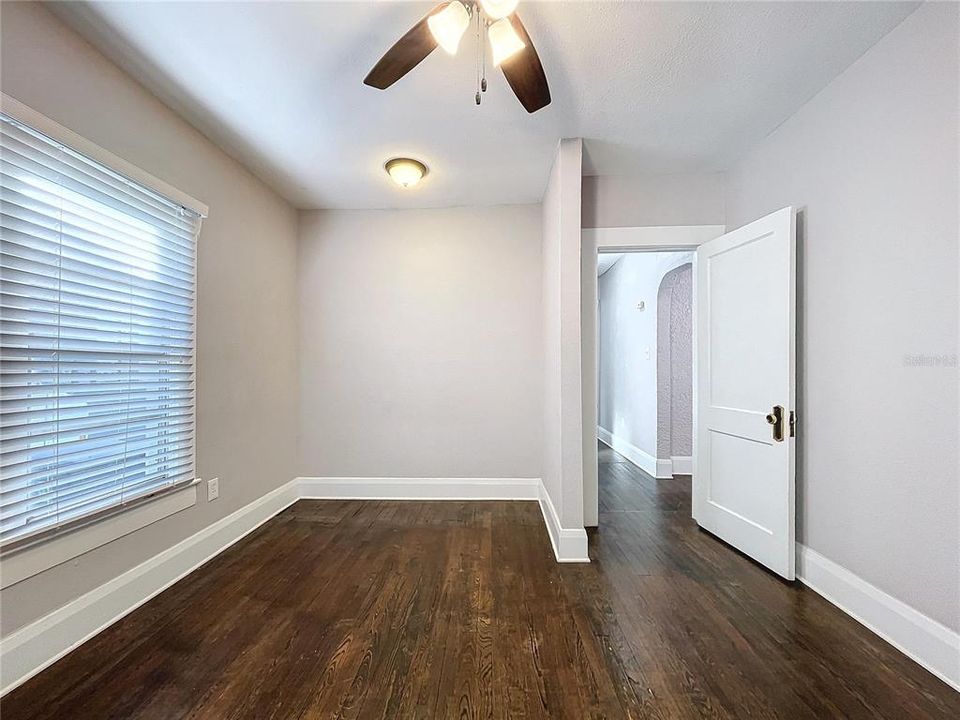 Active With Contract: $2,500 (2 beds, 2 baths, 1340 Square Feet)