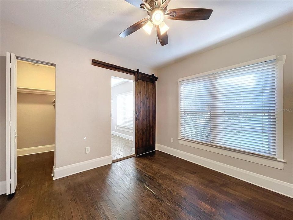 Active With Contract: $2,500 (2 beds, 2 baths, 1340 Square Feet)