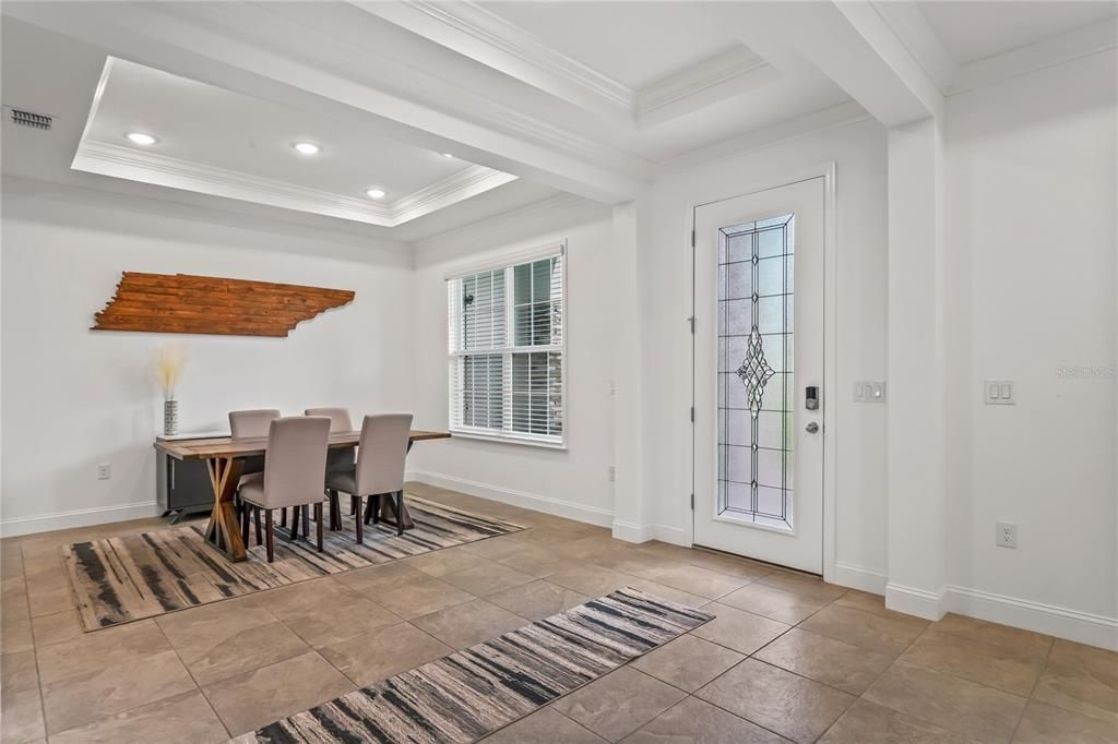 En Venta: $515,000 (4 camas, 3 baños, 3030 Pies cuadrados)