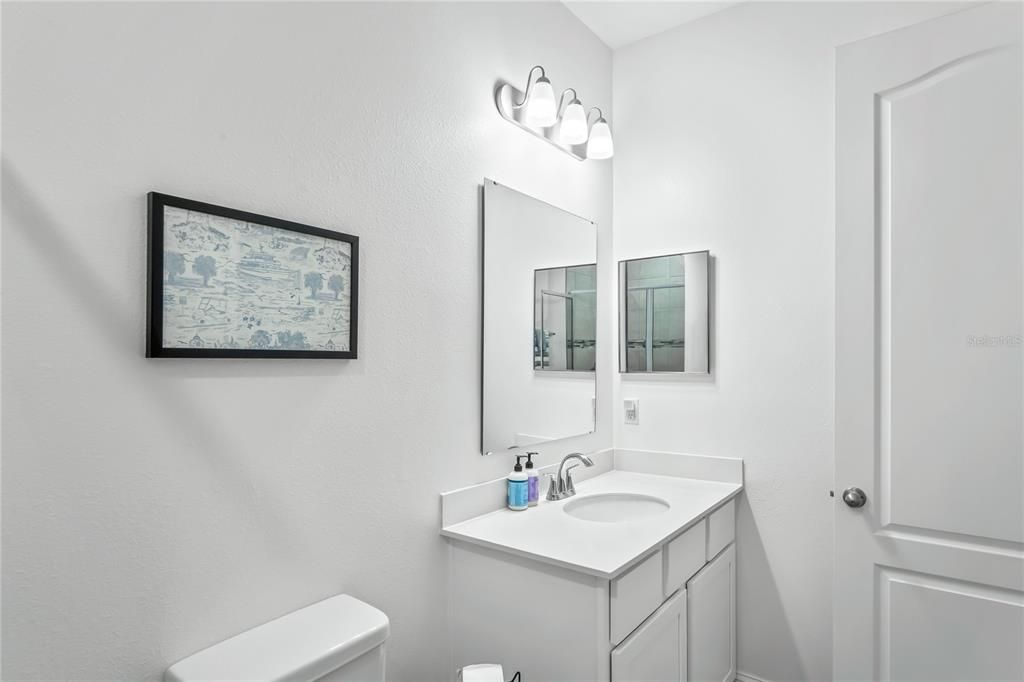 En Venta: $515,000 (4 camas, 3 baños, 3030 Pies cuadrados)