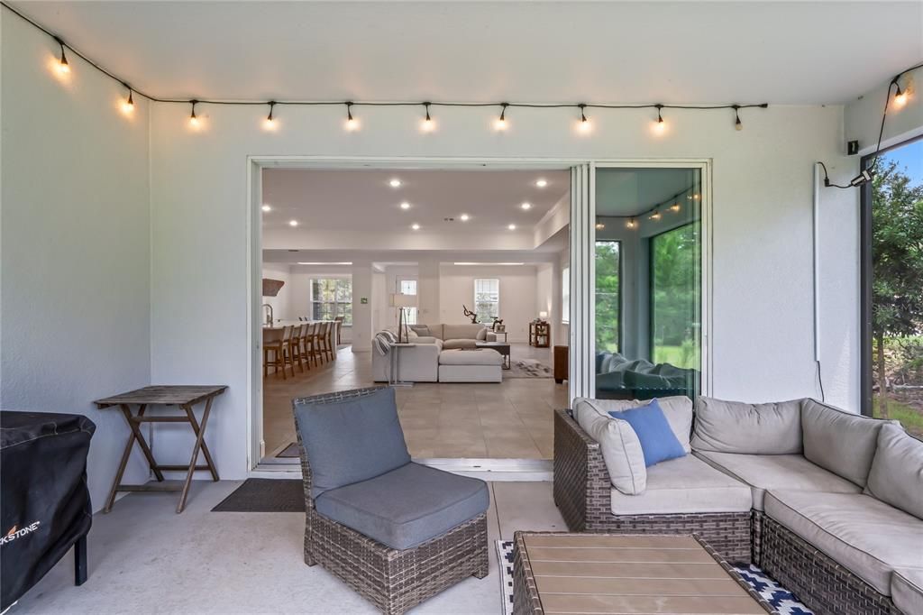 En Venta: $515,000 (4 camas, 3 baños, 3030 Pies cuadrados)