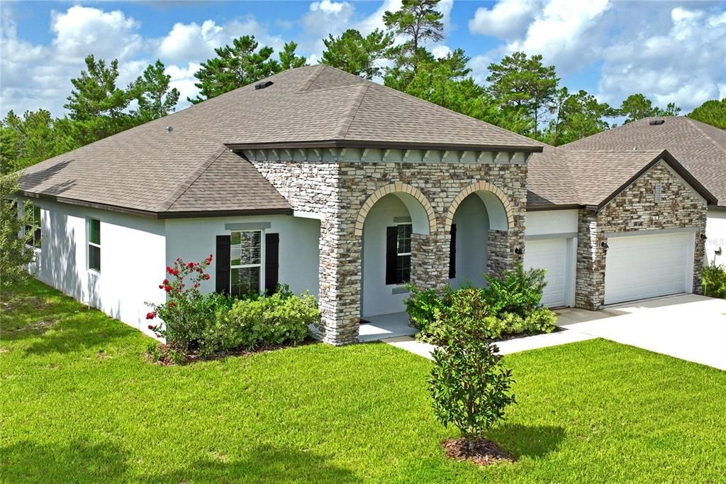 En Venta: $515,000 (4 camas, 3 baños, 3030 Pies cuadrados)