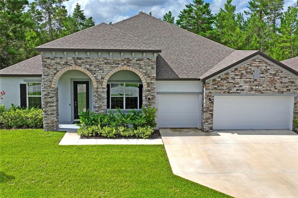 En Venta: $515,000 (4 camas, 3 baños, 3030 Pies cuadrados)