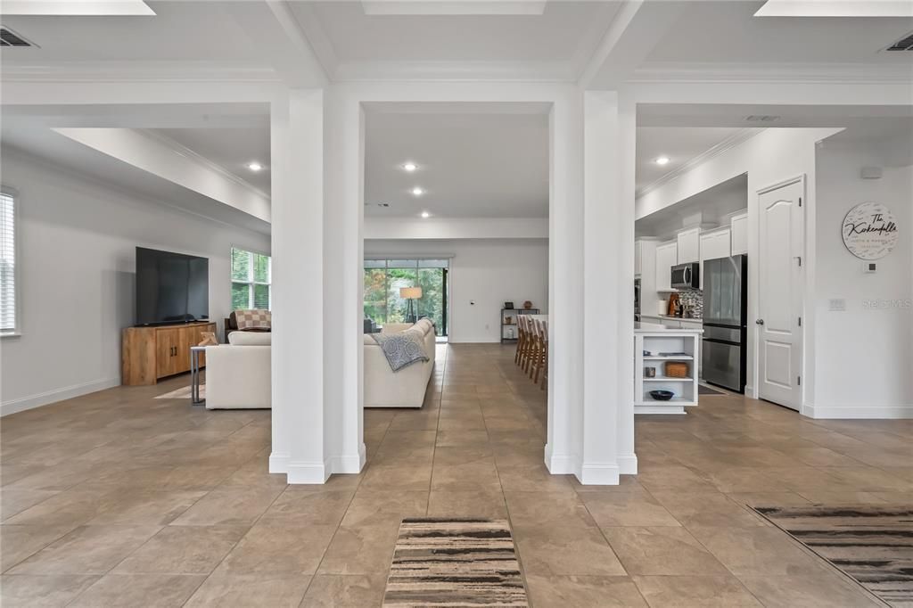 En Venta: $515,000 (4 camas, 3 baños, 3030 Pies cuadrados)