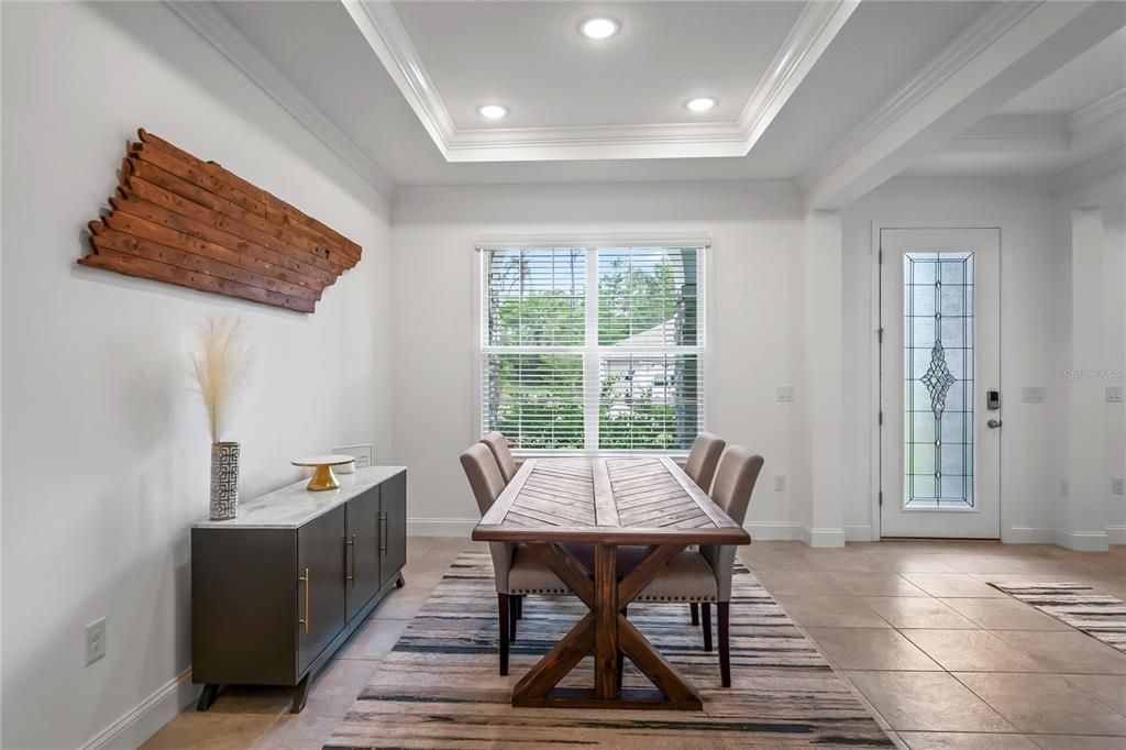 En Venta: $515,000 (4 camas, 3 baños, 3030 Pies cuadrados)