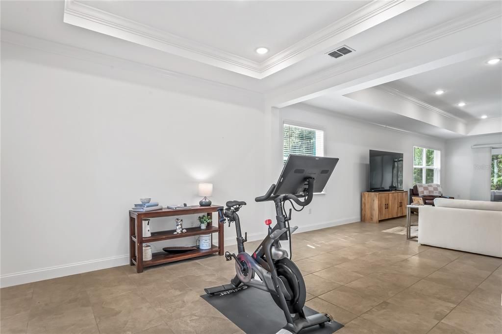 En Venta: $515,000 (4 camas, 3 baños, 3030 Pies cuadrados)