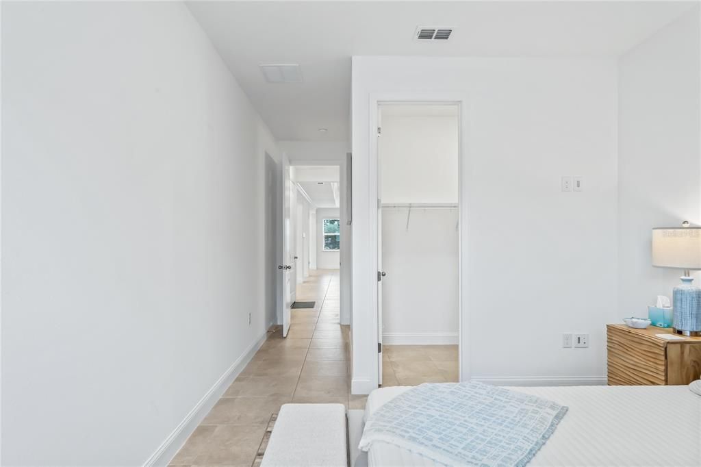 En Venta: $515,000 (4 camas, 3 baños, 3030 Pies cuadrados)