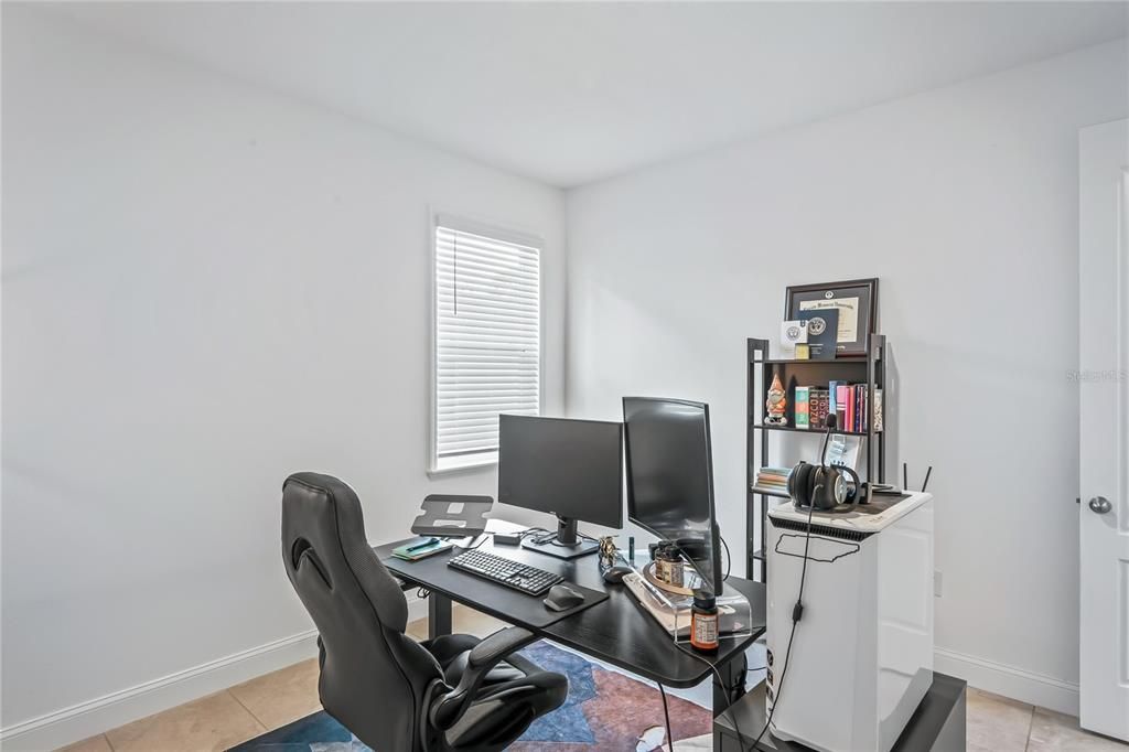 En Venta: $515,000 (4 camas, 3 baños, 3030 Pies cuadrados)