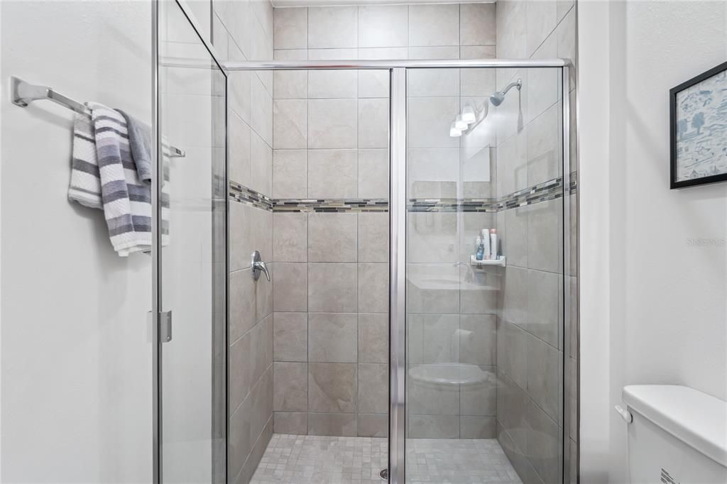 En Venta: $515,000 (4 camas, 3 baños, 3030 Pies cuadrados)