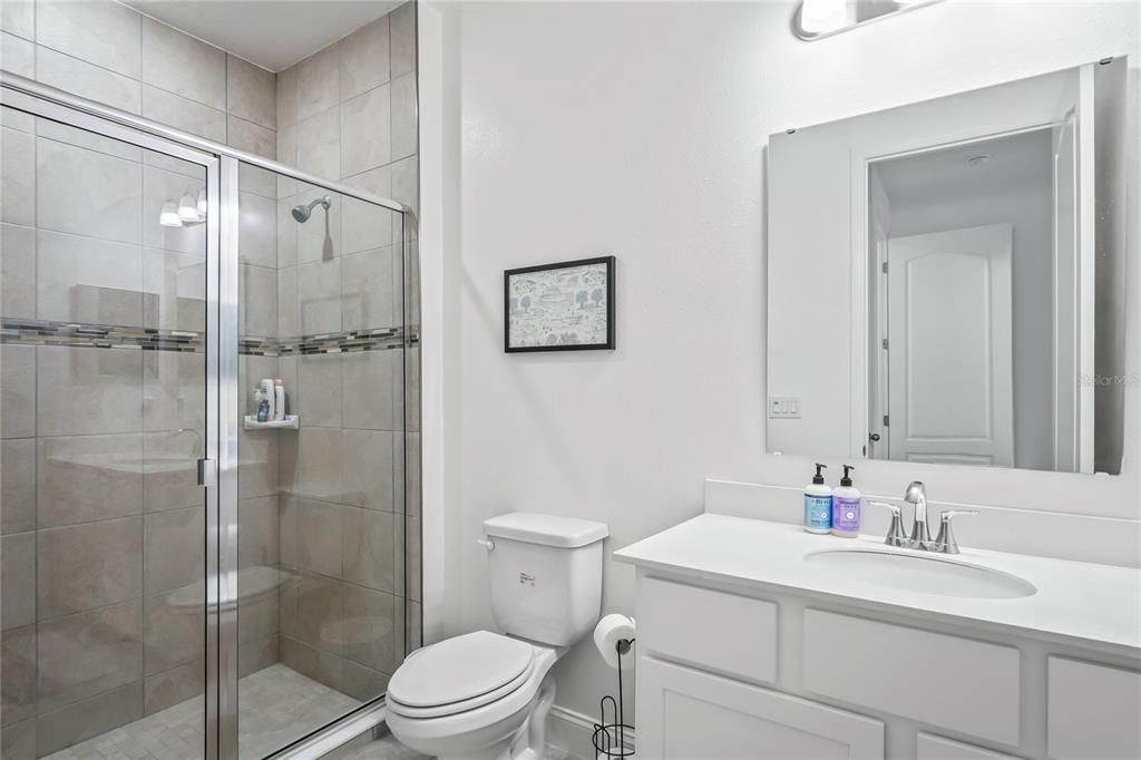 En Venta: $515,000 (4 camas, 3 baños, 3030 Pies cuadrados)